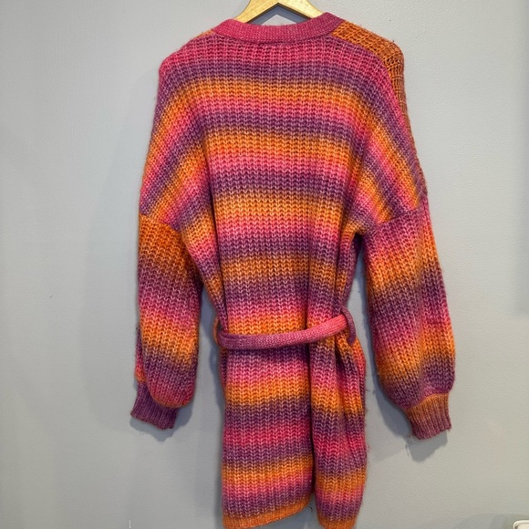 VICI Exclusive x FATE Multi-Color Cardigan - Picture 12 of 13